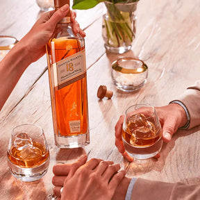WHISKY JOHNNIE WALKER 18 ANOS - 750ML